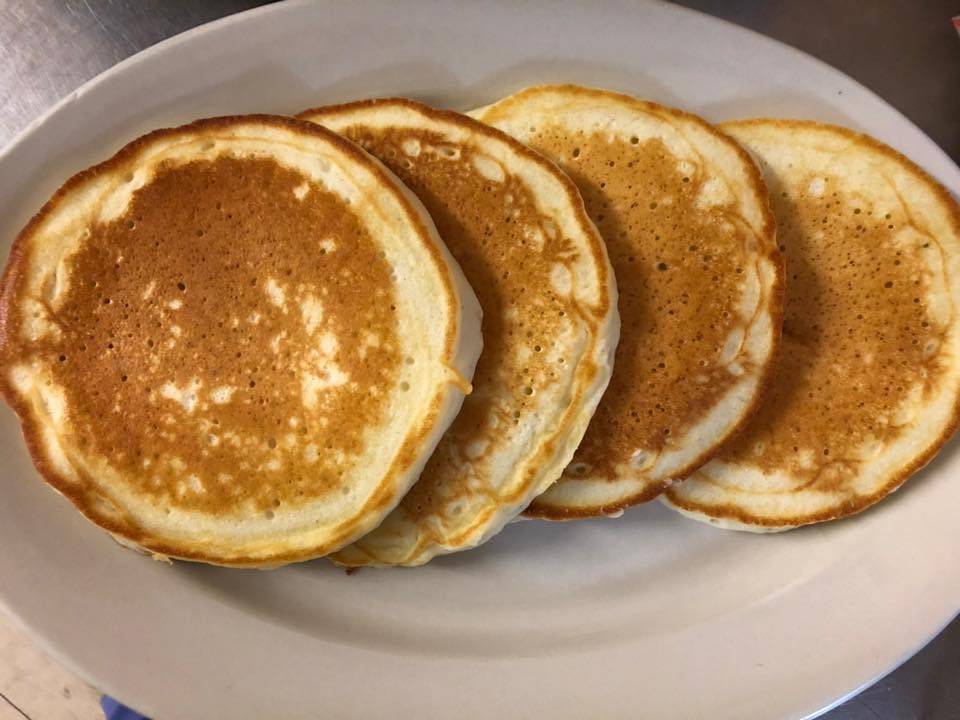 Gilbert Produce Market and Grill | restaurant | 2556 RT 52, Gilbert, WV 25621, USA | 3046645600 OR +1 304-664-5600