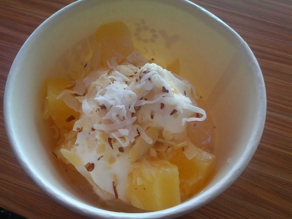 Yogurt Ur Way | restaurant | 3932 W Hillsboro Blvd, Deerfield Beach, FL 33442, USA | 9544292792 OR +1 954-429-2792