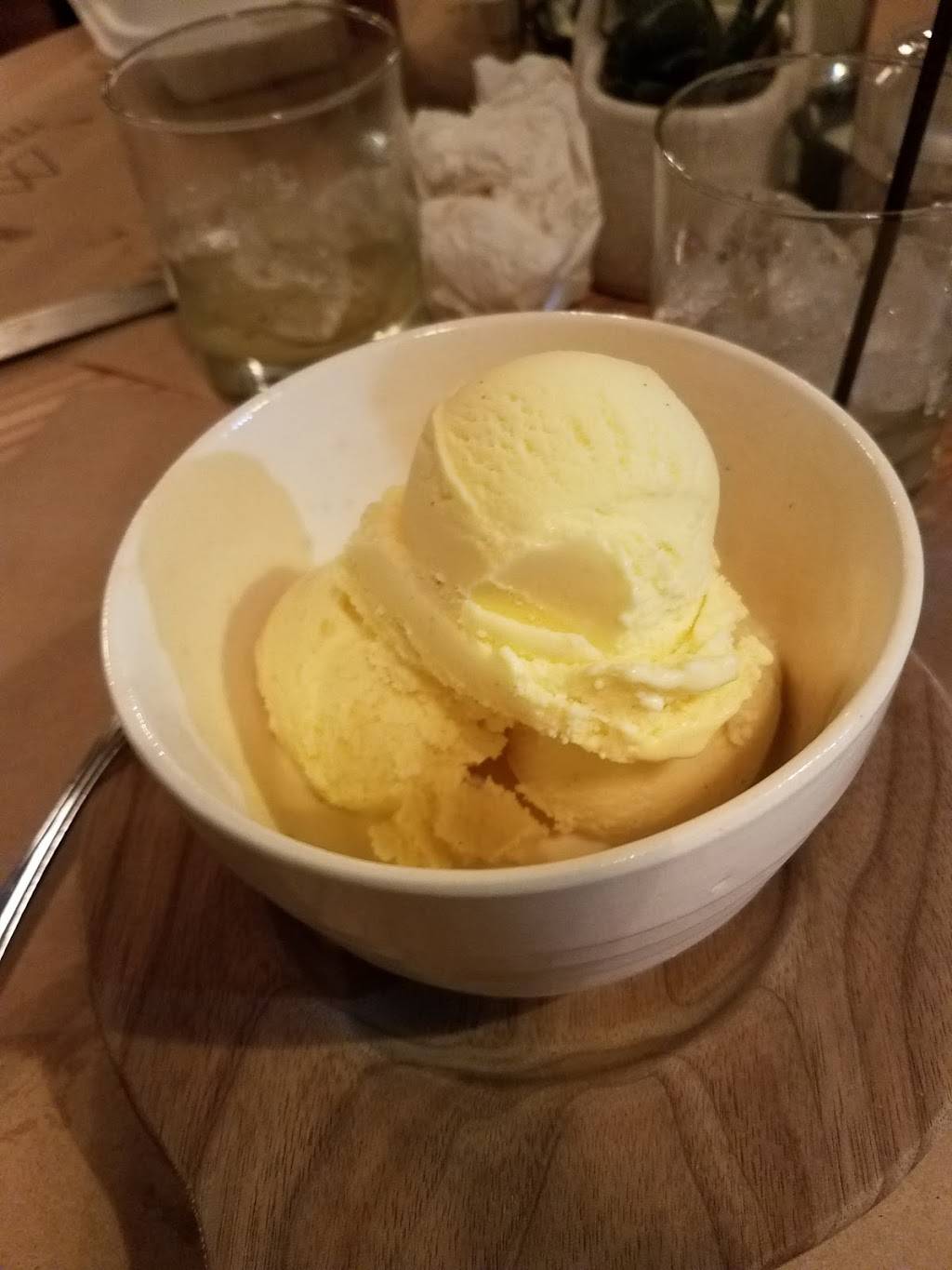 Molly’s Kitchen and Bar | restaurant | 110 W Market St, Mt Carroll, IL 61053, USA | 8159060052 OR +1 815-906-0052