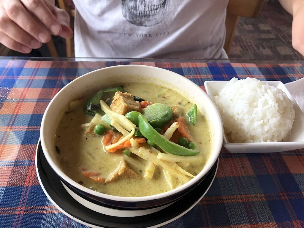 Tastee Thai Cuisine | restaurant | 560 Evans St, Greenville, NC 27834, USA | 2527542244 OR +1 252-754-2244