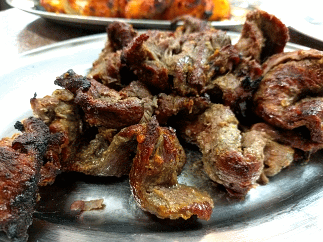 Khan Barbeque Restaurant | restaurant | 2401 W Devon Ave, Chicago, IL 60659, USA | 7732748600 OR +1 773-274-8600