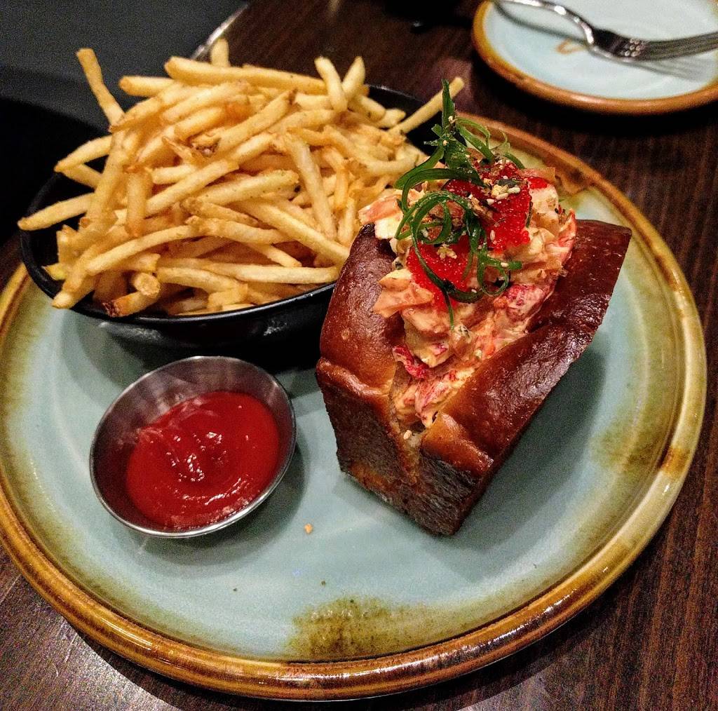 Octo Fishbar | restaurant | 289 5th St E, St Paul, MN 55101, USA | 6512023409 OR +1 651-202-3409