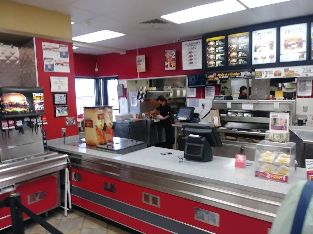 Hardees | restaurant | 703 E Main St, Anoka, MN 55303, USA | 7634211158 OR +1 763-421-1158
