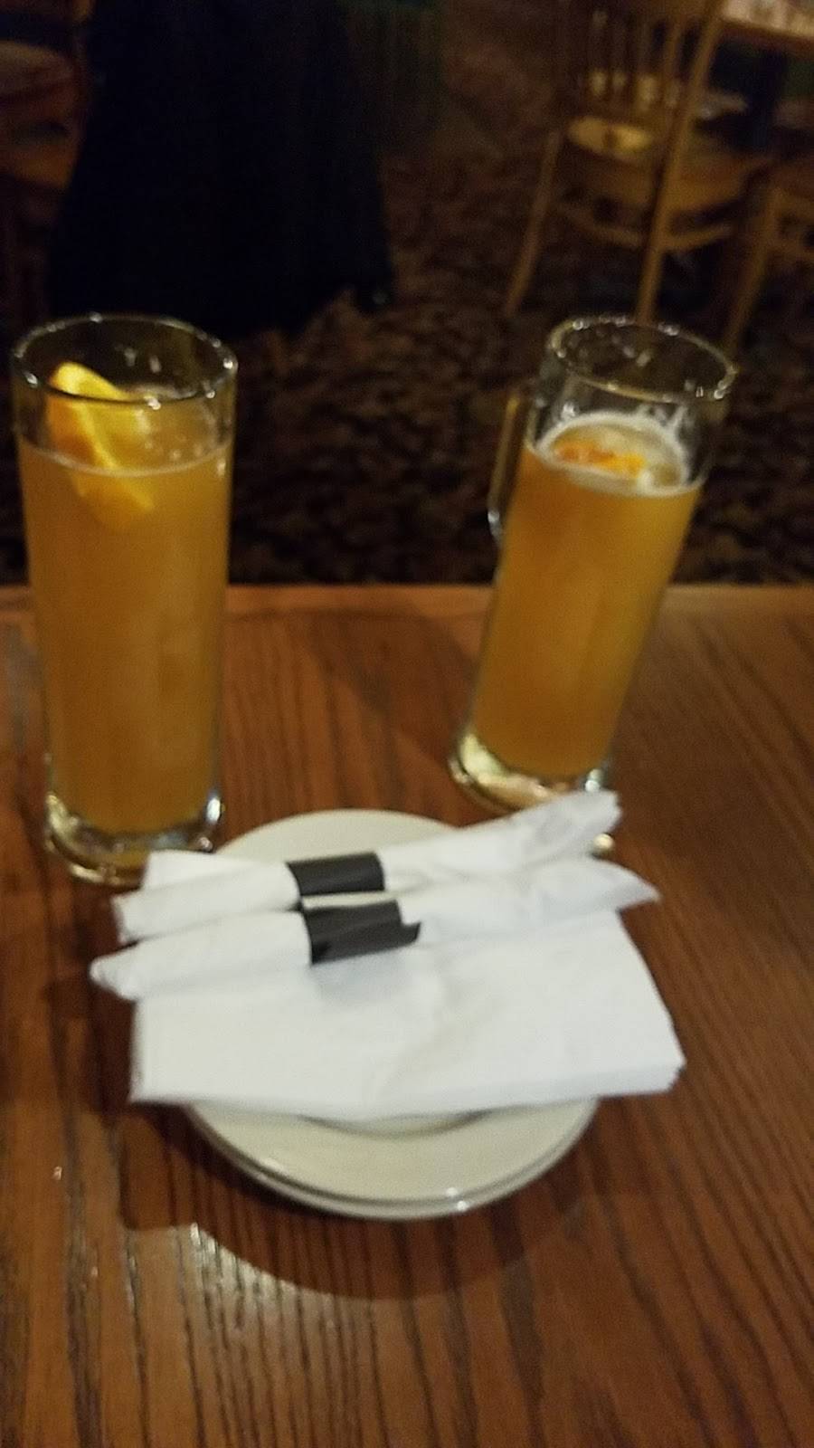 Black Jax Sports Bar & Grille | restaurant | 8040A Perry Hwy, Erie, PA 16509, USA | 8144640517 OR +1 814-464-0517