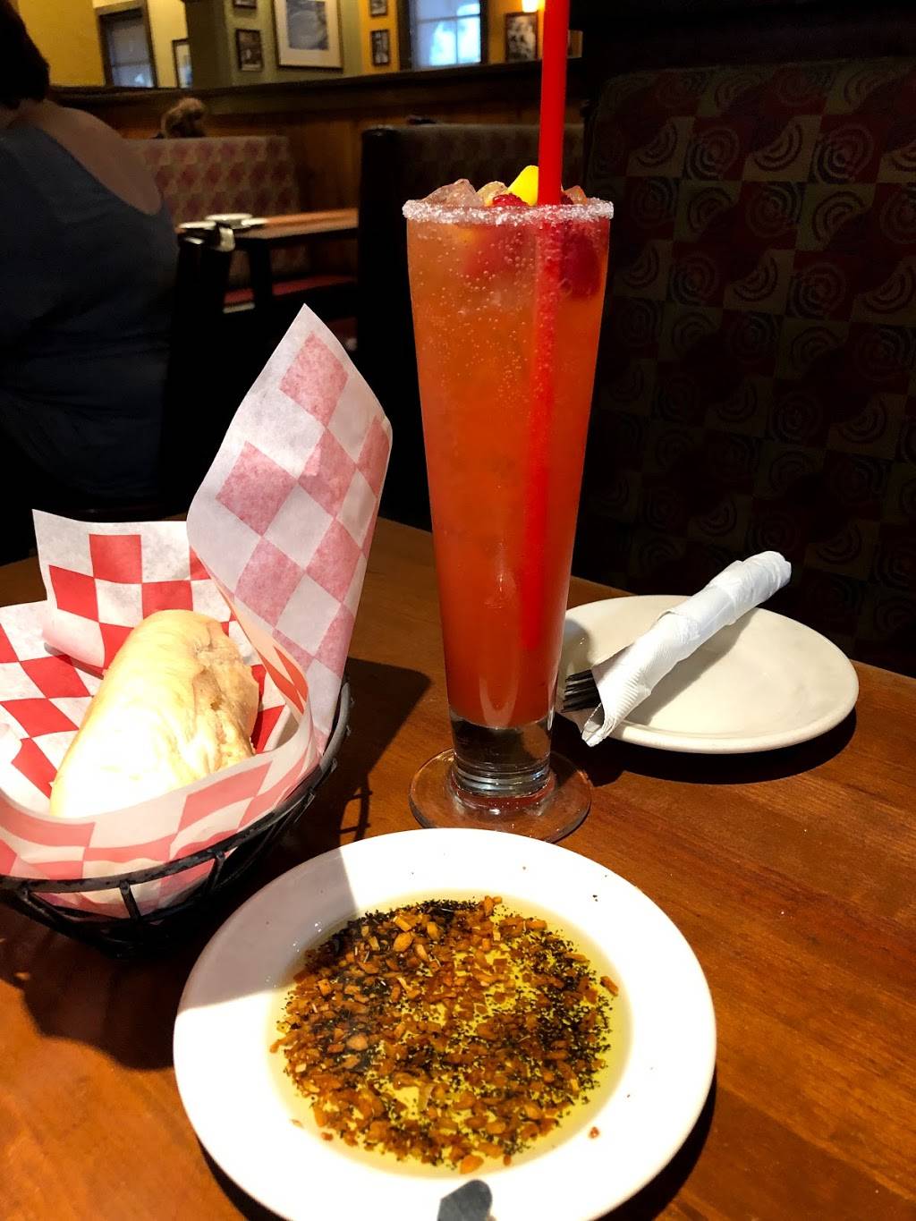 Johnny Carinos | restaurant | 1201 Airway Blvd, El Paso, TX 79925, USA | 9157787771 OR +1 915-778-7771