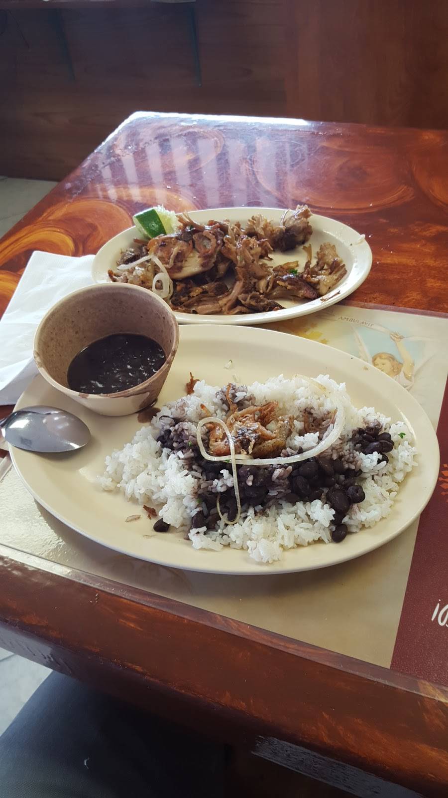 La Caridad Del Doral | restaurant | 8275 NW 56th St #4028, Doral, FL 33166, USA | 3055913343 OR +1 305-591-3343