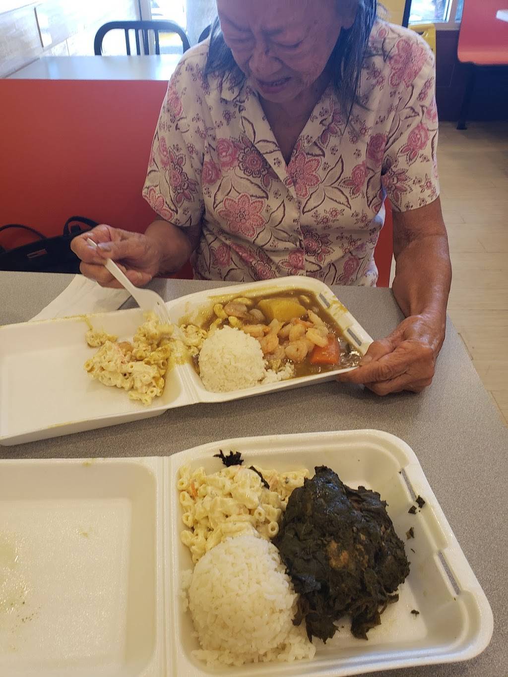 L&L Hawaiian Barbecue Kamehameha Shopping Center | restaurant | 1620 N School St D-2, Honolulu, HI 96817, USA | 8088411777 OR +1 808-841-1777