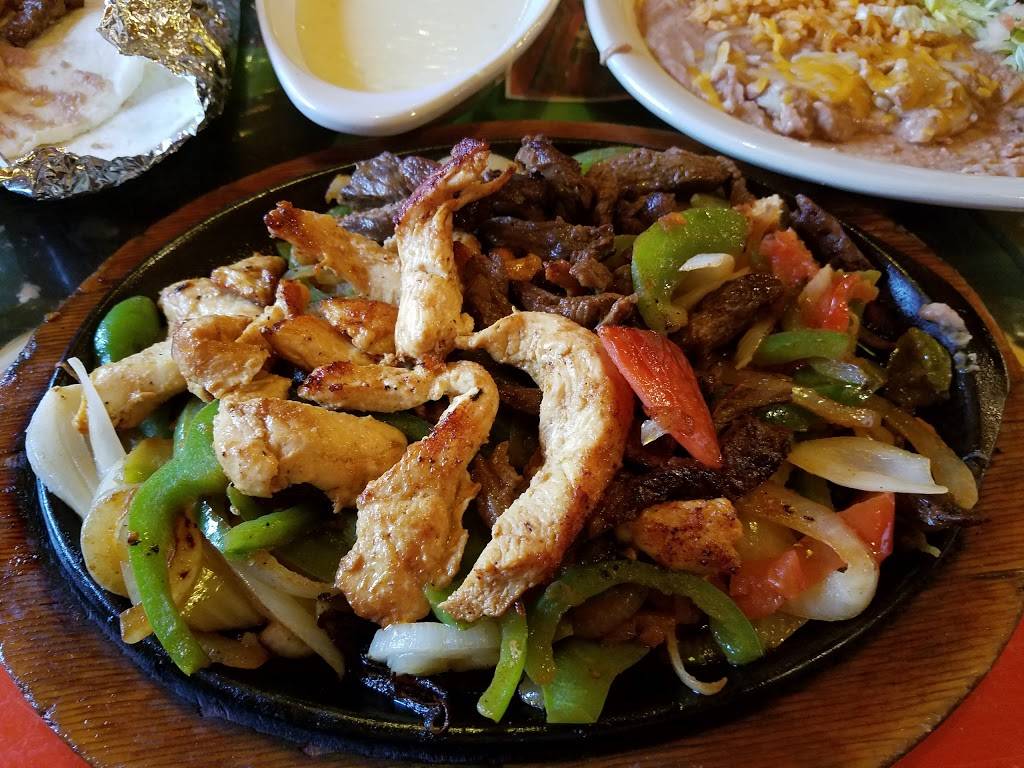 Pepes Mexican Restaurant | restaurant | 440 Connector Rd, Georgetown, KY 40324, USA | 5028680060 OR +1 502-868-0060