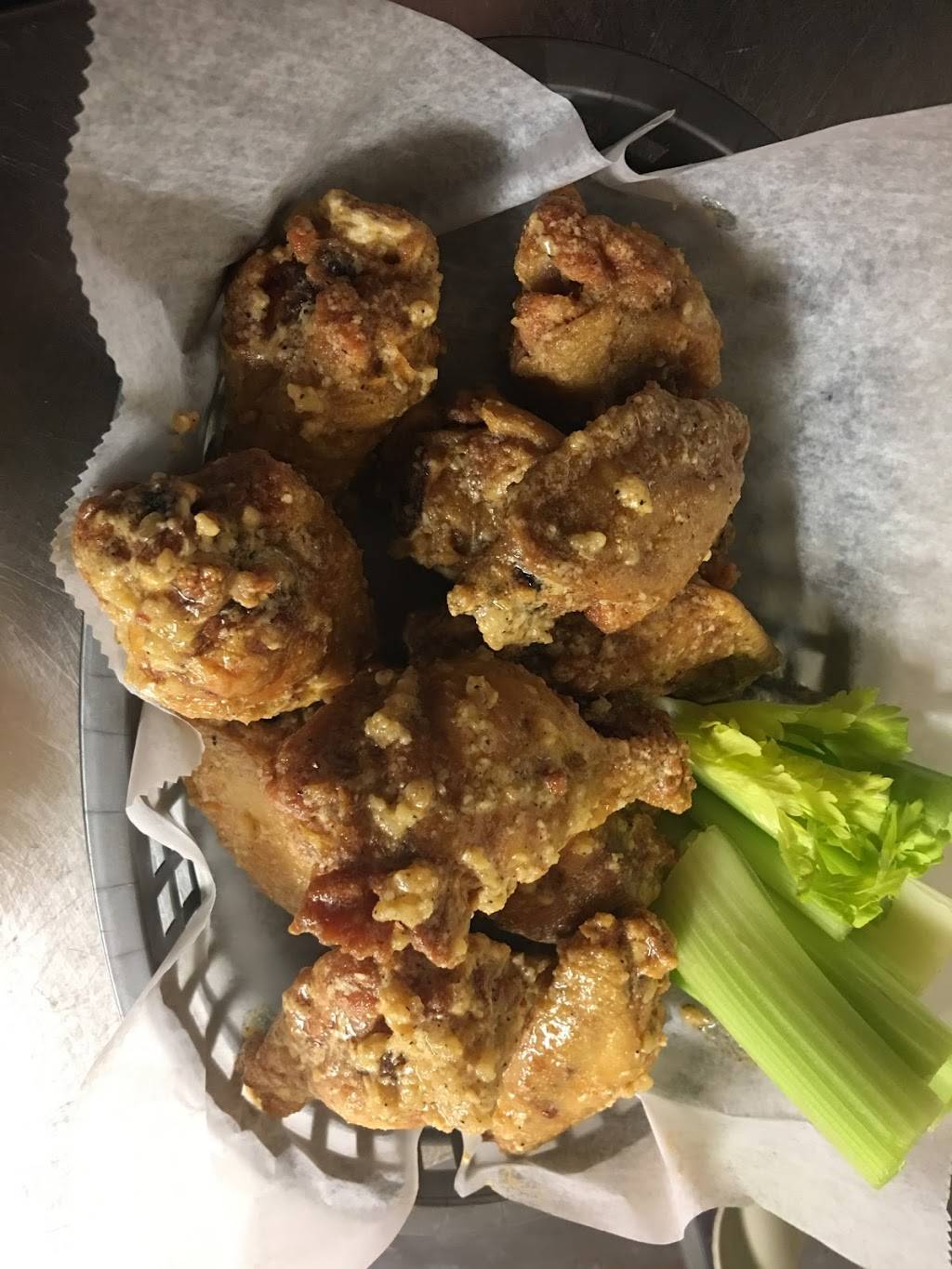 The Clubhouse Bar and Grill | restaurant | 9163 Wicker Ave, St John, IN 46373, USA | 2193655509 OR +1 219-365-5509