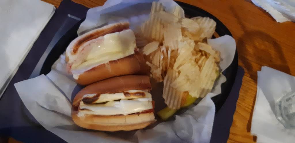 Harbor Inn | restaurant | 7924 Chesapeake Blvd, Norfolk, VA 23518, USA | 7575889687 OR +1 757-588-9687