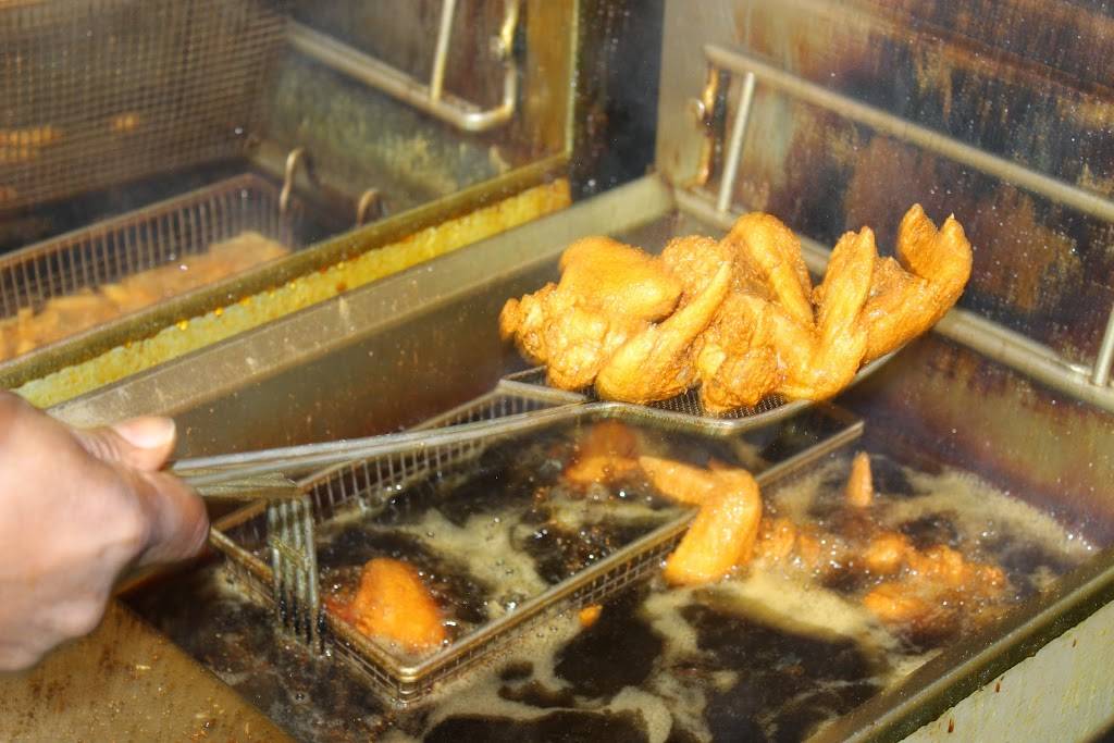 Rib Shak | restaurant | 1720 W State St, Rockford, IL 61102, USA | 7792107409 OR +1 779-210-7409