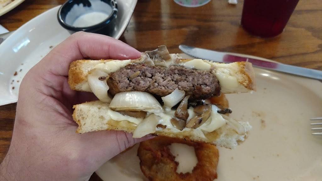 Country Corner Restaurant | restaurant | 30432 Broad St, Bruceton, TN 38317, USA | 7312520215 OR +1 731-252-0215