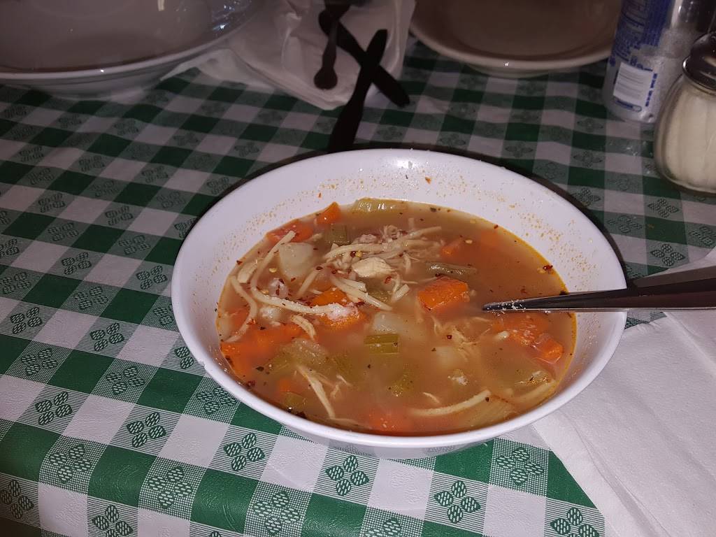 Victors Italian Restaurant | restaurant | 560 Lincoln Ave, Saugus, MA 01906, USA | 7812310532 OR +1 781-231-0532