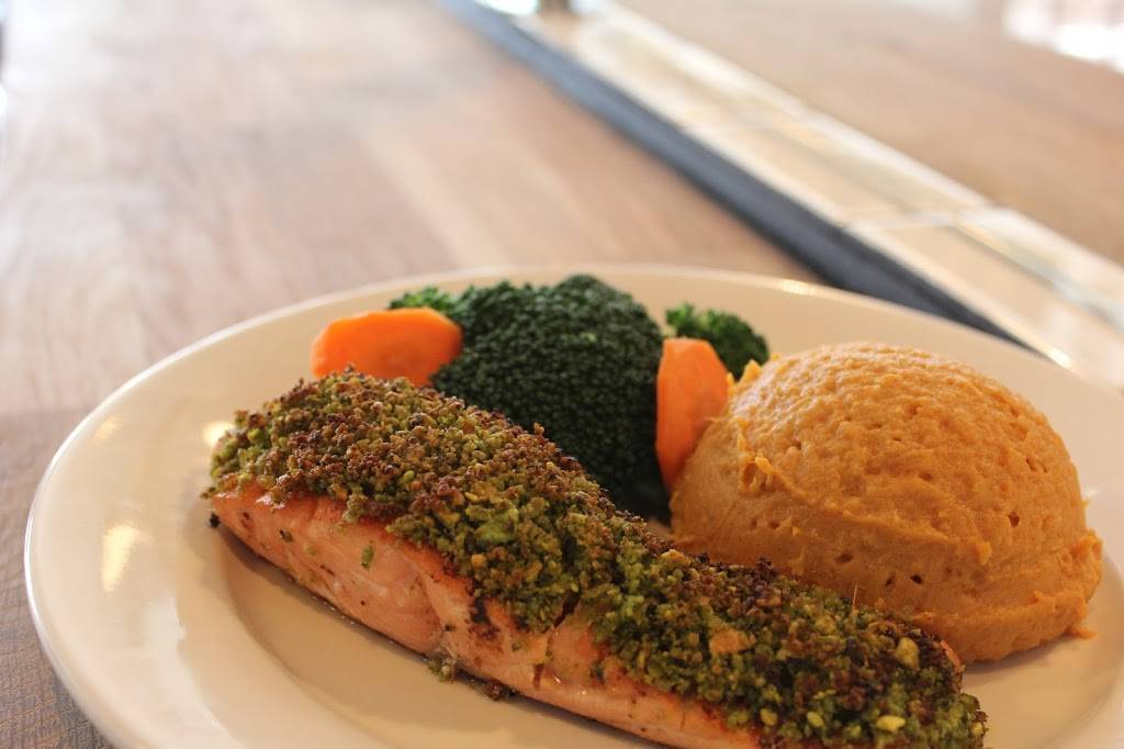 The Little Tuna | restaurant | 4 N White Horse Pike, Lindenwold, NJ 08021, USA | 8567950888 OR +1 856-795-0888