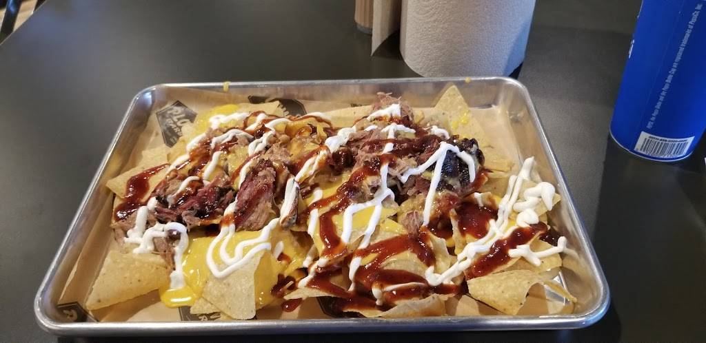 Plowboys Barbeque | restaurant | 6737 W 75th St, Overland Park, KS 66204, USA | 9139147569 OR +1 913-914-7569