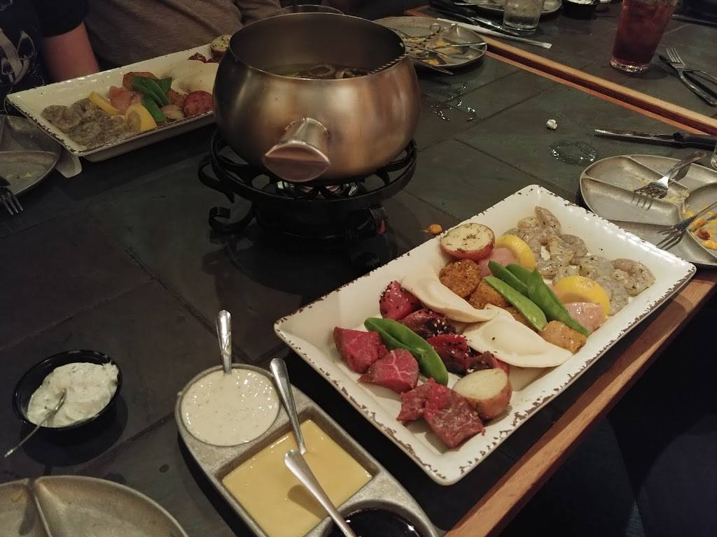 Colorado Fondue Company | restaurant | 1016 Semoran Blvd, Casselberry, FL 32707, USA | 4077678232 OR +1 407-767-8232