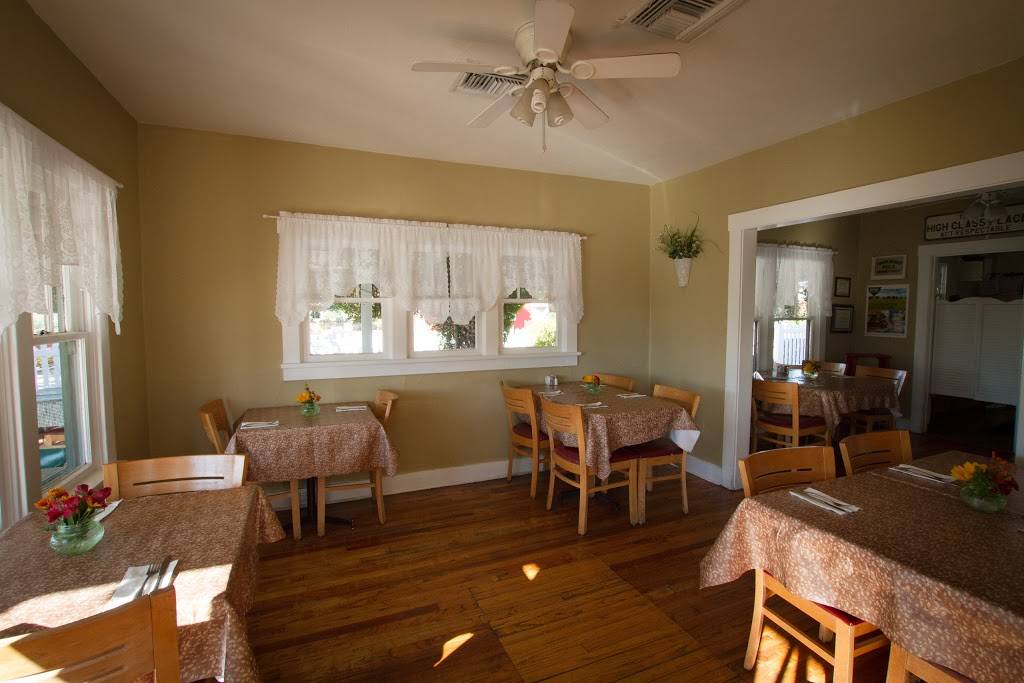 The Gilbert House | restaurant | 397 S Gilbert Rd, Gilbert, AZ 85296, USA | 4805073383 OR +1 480-507-3383