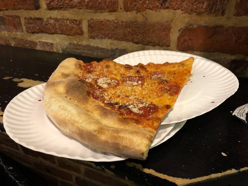 Hot Tomatoes | restaurant | 717 S Broadway, Baltimore, MD 21231, USA | 4105634453 OR +1 410-563-4453