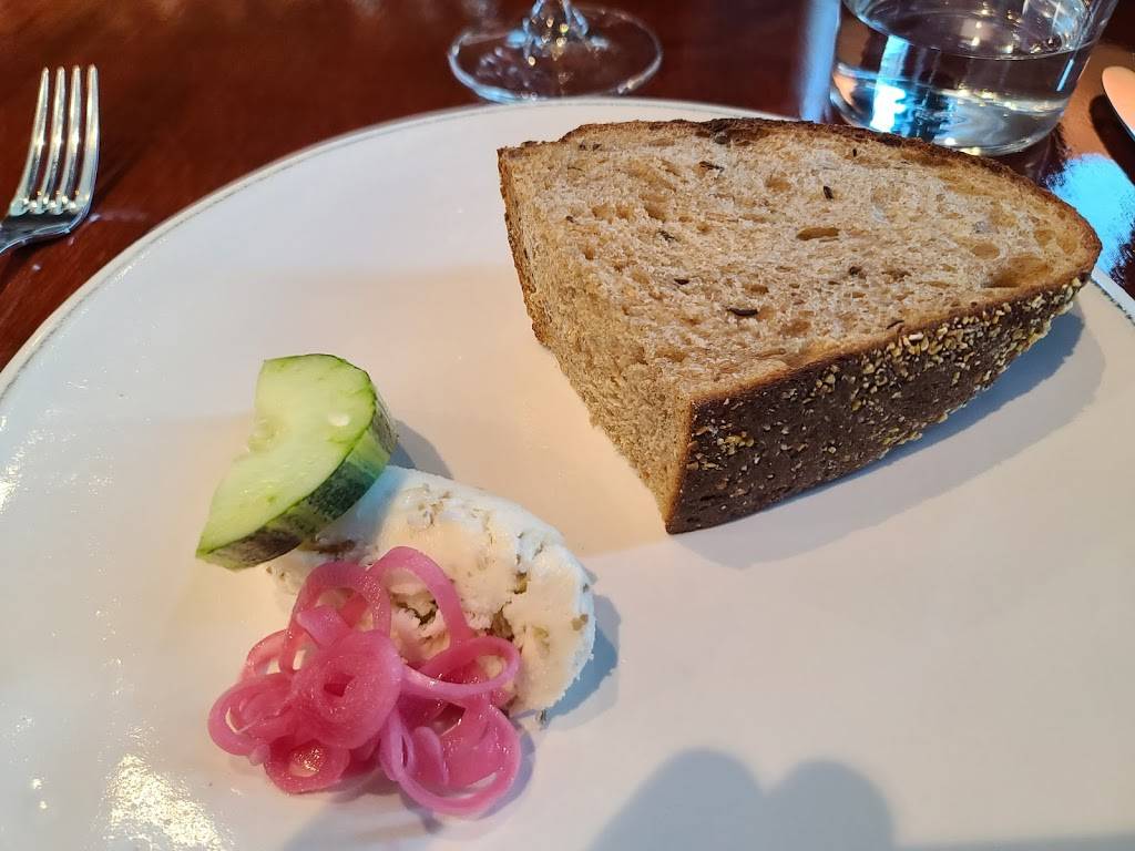 FarmBar | restaurant | 1740 S Boston Ave, Tulsa, OK 74119, USA | 9185766967 OR +1 918-576-6967