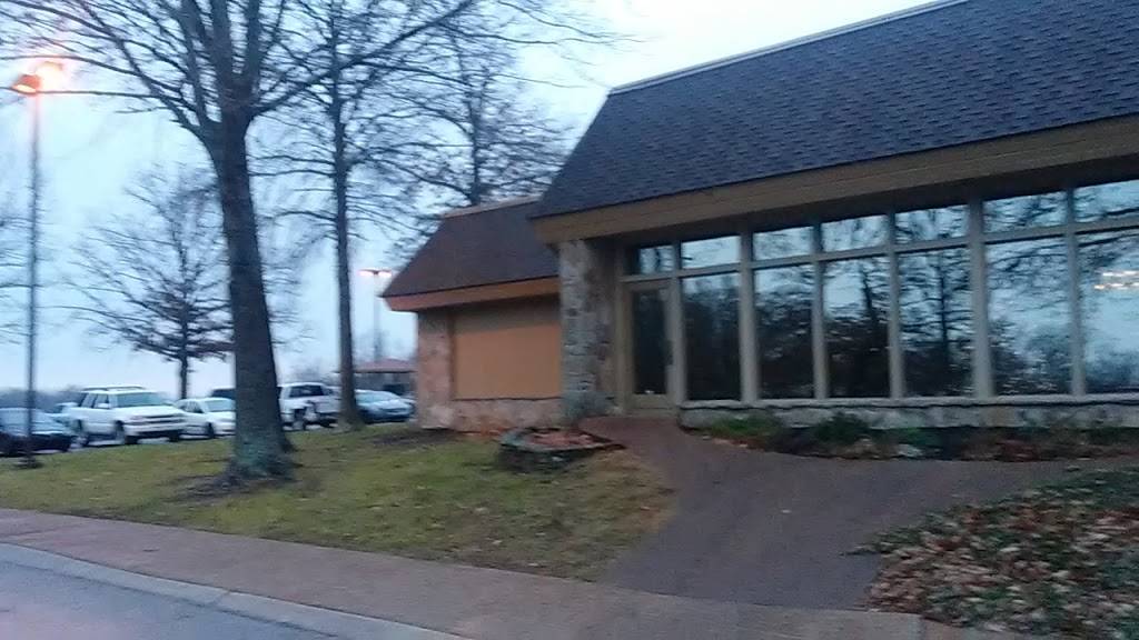 Legends Restaurant | restaurant | 433 Lakeview Dr, Crossville, TN 38558, USA | 9314843706 OR +1 931-484-3706