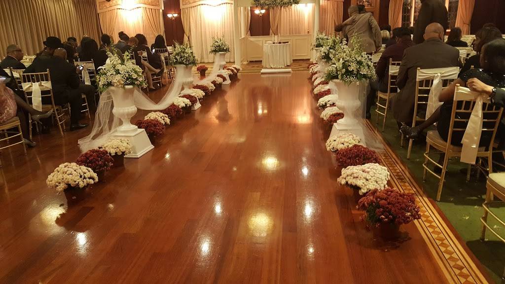 Westbury Manor | restaurant | 1100 Jericho Turnpike, Westbury, NY 11590, USA | 5163337117 OR +1 516-333-7117