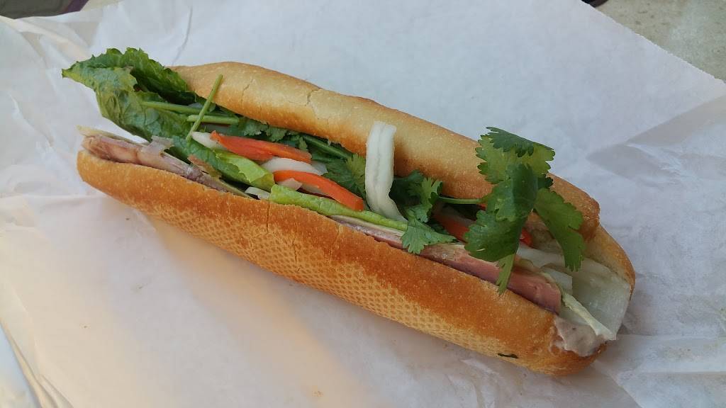 Saigon Bay Express | restaurant | 6000 J St, Sacramento, CA 95819, USA | 9162786490 OR +1 916-278-6490