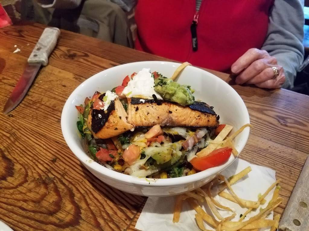 Ate Track Bar & Grill | restaurant | 25 N Wall St, Cartersville, GA 30120, USA | 4703154369 OR +1 470-315-4369