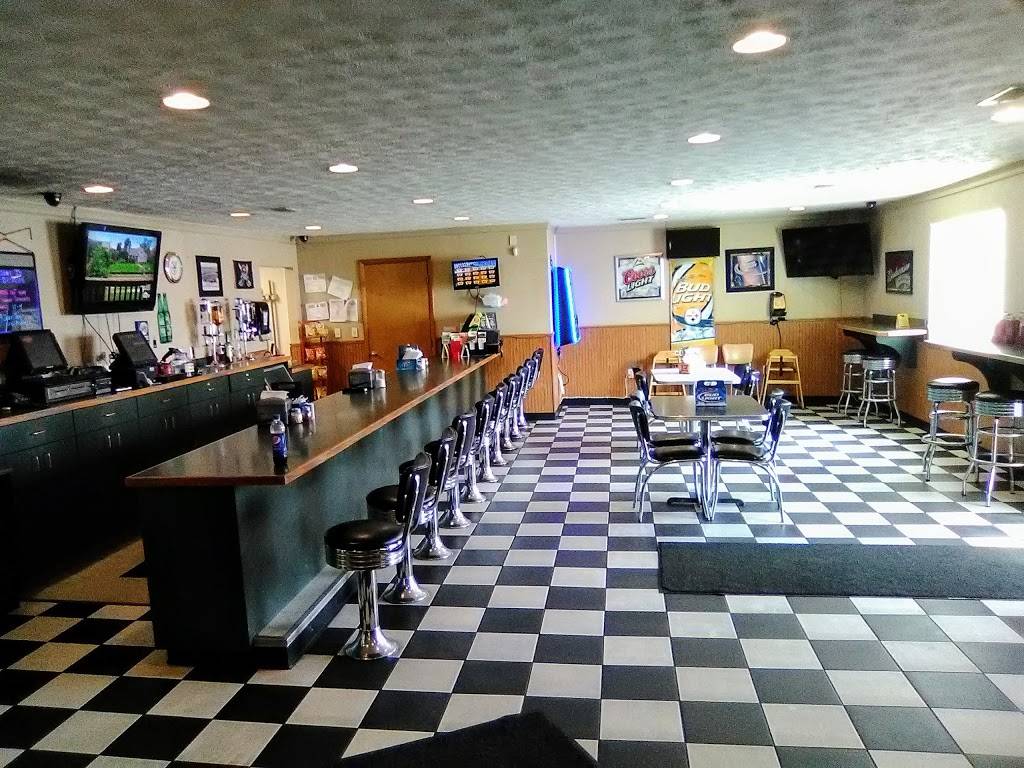 DiCarlos Pizza | Dallas Pike | meal delivery | 93 Coventry Road, Valley Grove, WV 26060, USA | 3045470591 OR +1 304-547-0591