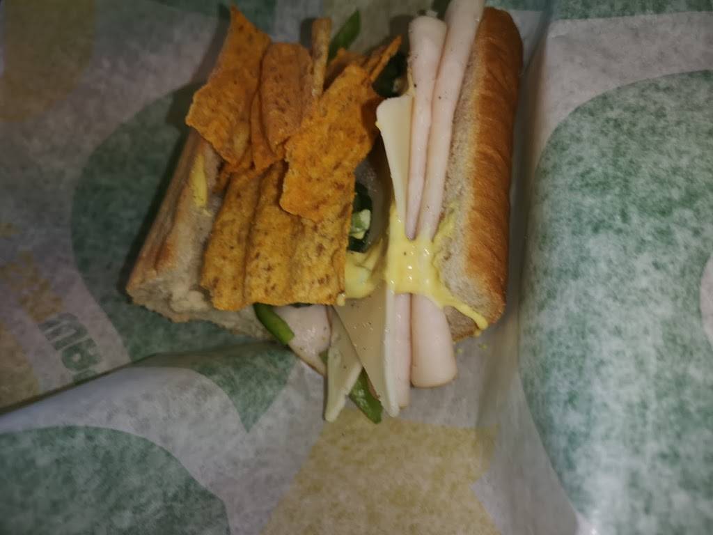 Le Coin de la Patate | meal takeaway | 1974 Rue de la Faune, Québec, QC G3E 1L5, Canada | 4189156844 OR +1 418-915-6844