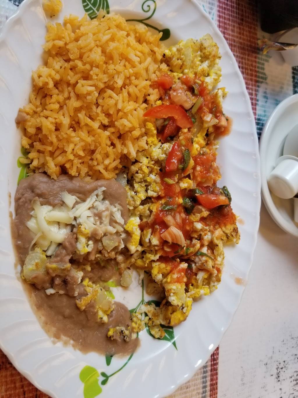 Birriería y Taquería El Arandas | restaurant | 2025 W 47th St, Chicago, IL 60609, USA | 8724445690 OR +1 872-444-5690