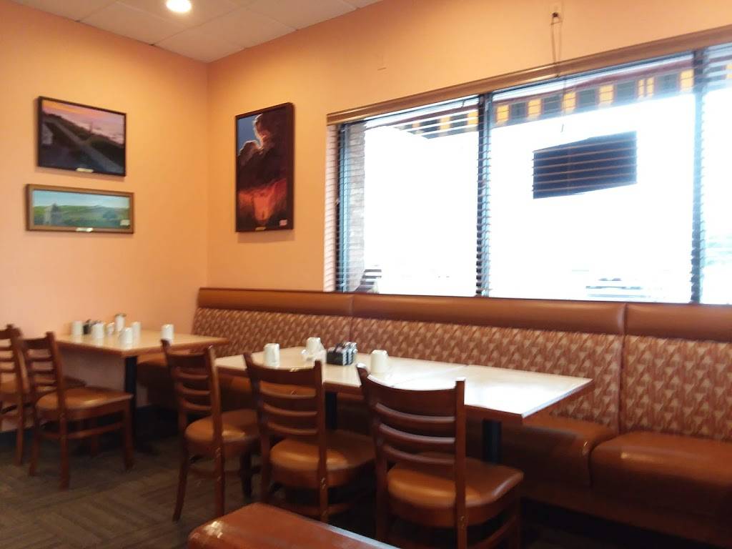 The Town Chef | restaurant | 2812 New Pinery Rd, Portage, WI 53901, USA | 6087422122 OR +1 608-742-2122