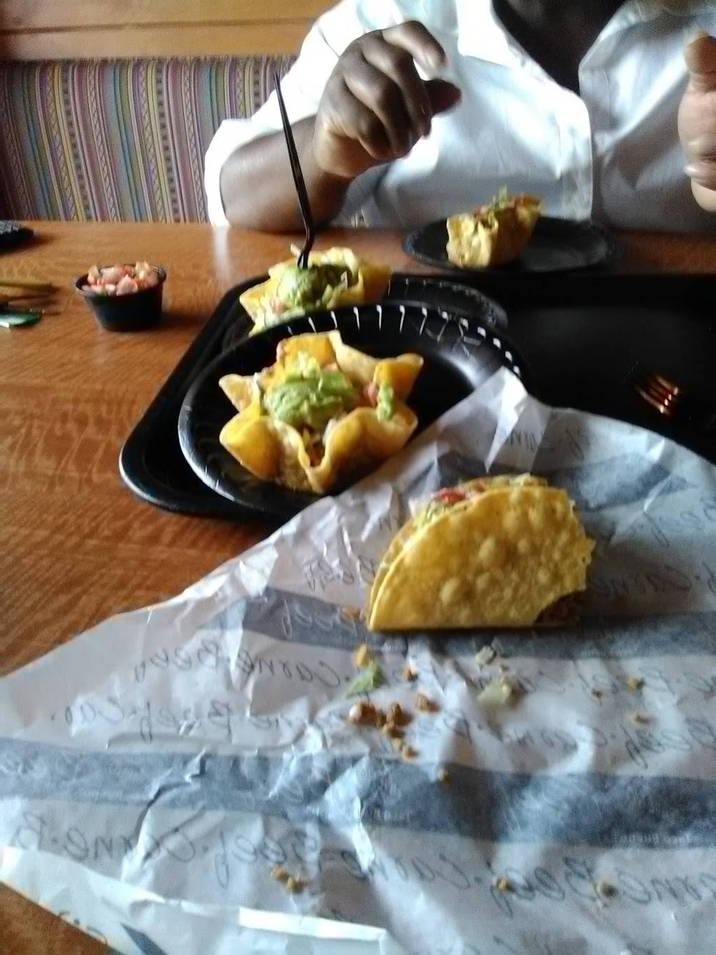 Taco Bueno | restaurant | 7940 Forest Ln, Dallas, TX 75230, USA | 2146926832 OR +1 214-692-6832