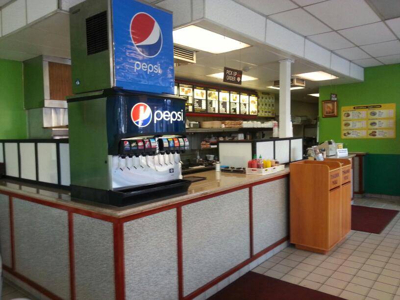 Star Burgers | restaurant | 7207 Arlington Ave, Riverside, CA 92503, USA | 9516895050 OR +1 951-689-5050