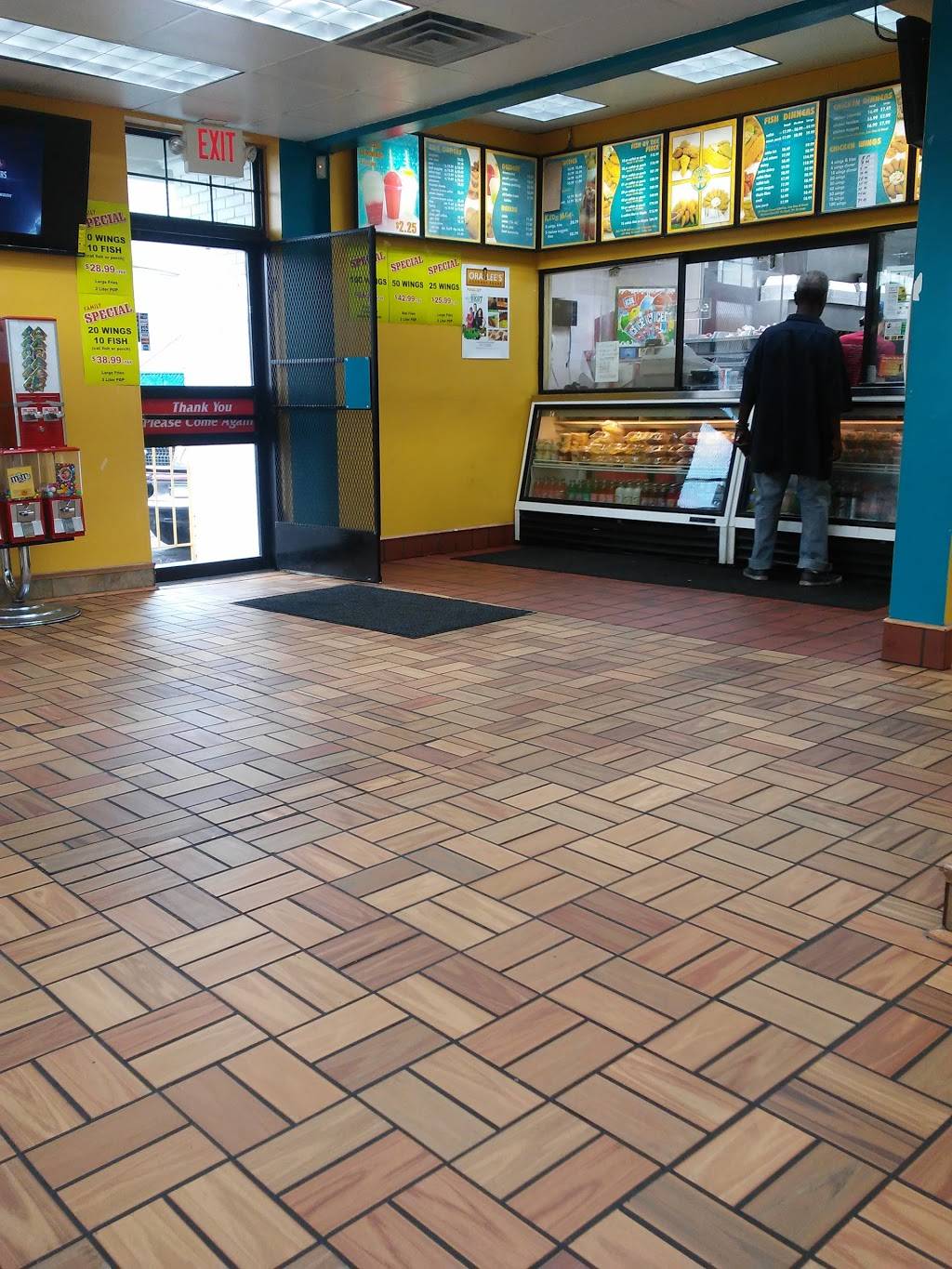 Sharks | restaurant | 3936 Broadway, Gary, IN 46408, USA | 2198844455 OR +1 219-884-4455