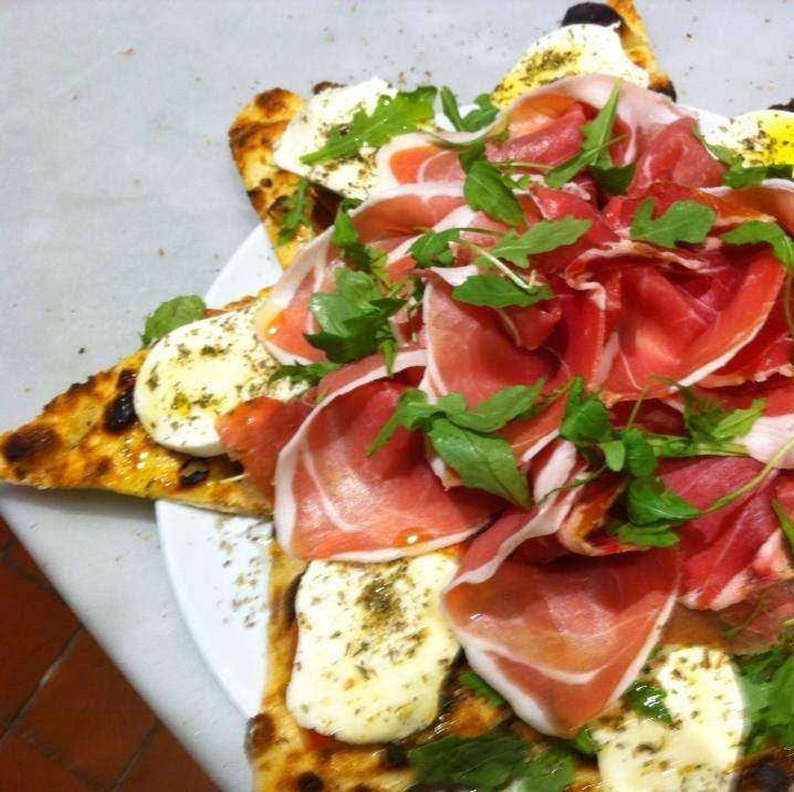 Pasta Beach Newport | restaurant | 138 Bellevue Ave, Newport, RI 02840, USA | 4018472222 OR +1 401-847-2222