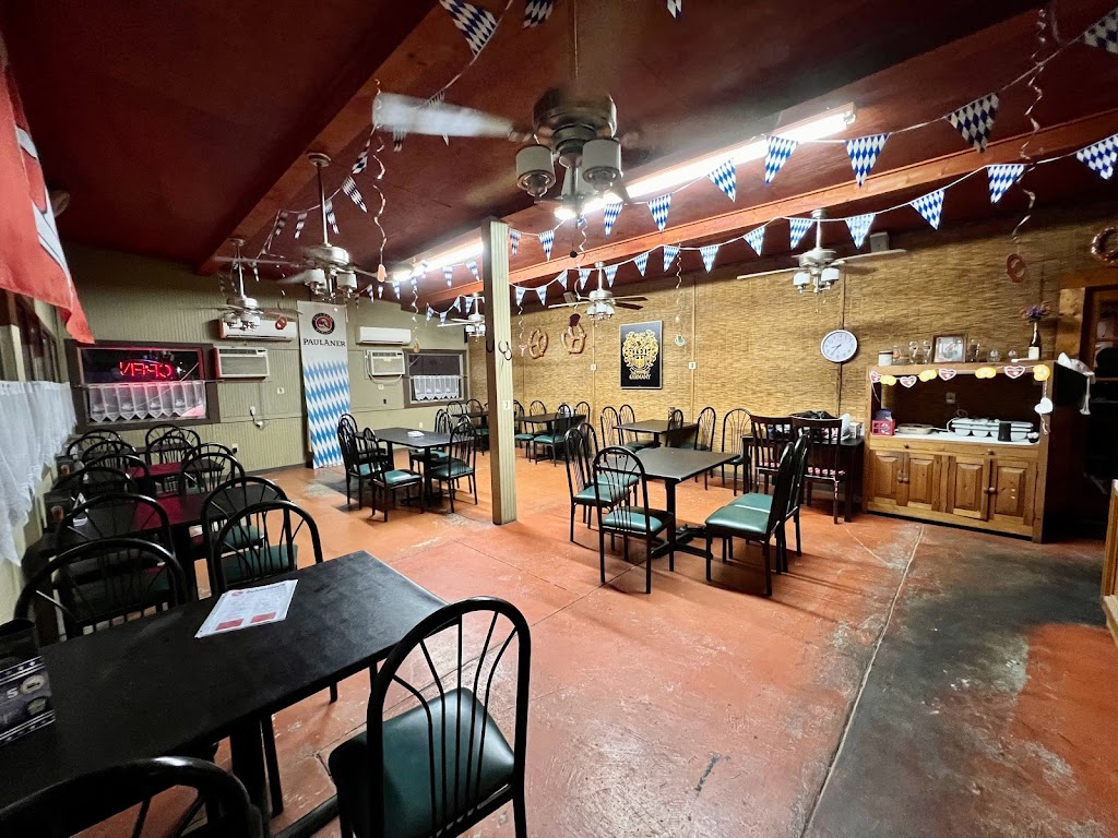 Schneiders German Gasthaus and Beergarden | restaurant | 5507 N Ware Rd, McAllen, TX 78504, USA | 9562420335 OR +1 956-242-0335