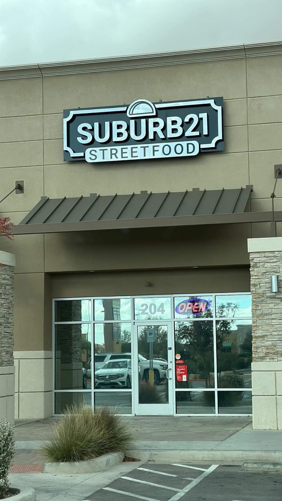 Suburb 21 | restaurant | 3581 N Zaragoza Rd suite 204, El Paso, TX 79938, USA | 9152228802 OR +1 915-222-8802