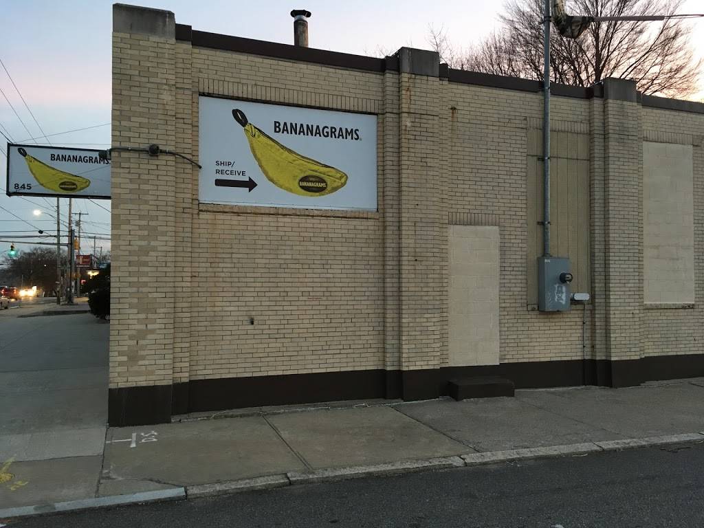 Bananagrams | restaurant | 845 Allens Ave, Providence, RI 02905, USA | 4017819649 OR +1 401-781-9649