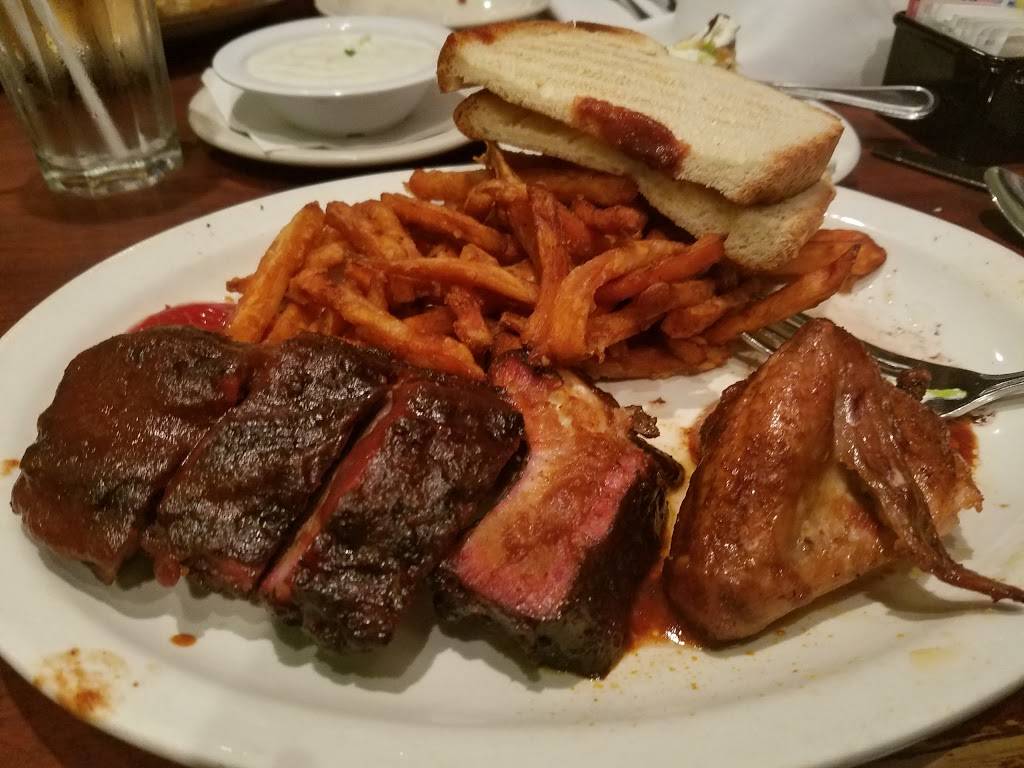 Smokehouse Barbecue - Independence | restaurant | 19000 East 39th St S, Independence, MO 64057, USA | 8167955555 OR +1 816-795-5555