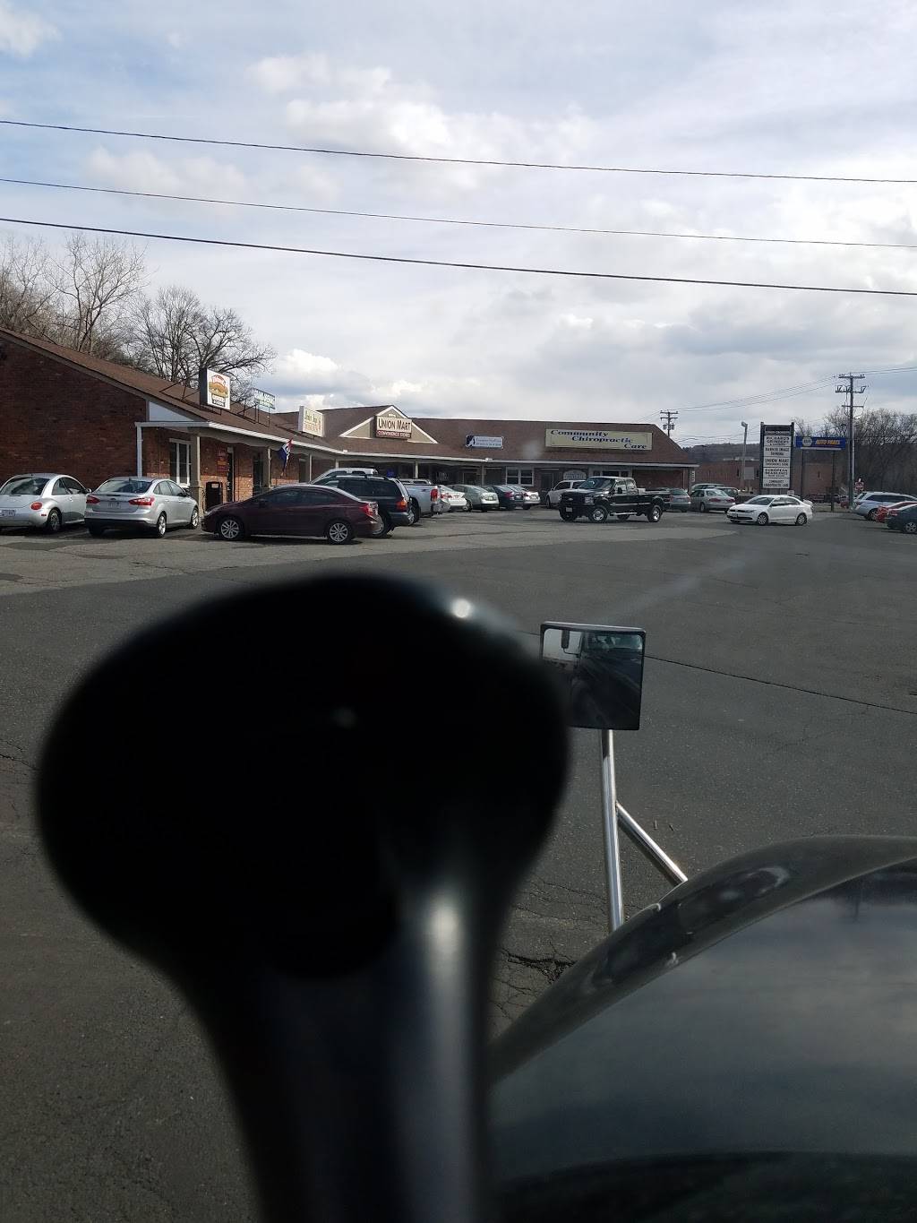 Richards Grinders | meal takeaway | 2592, 420 Union St # A, Westfield, MA 01085, USA | 4135629600 OR +1 413-562-9600