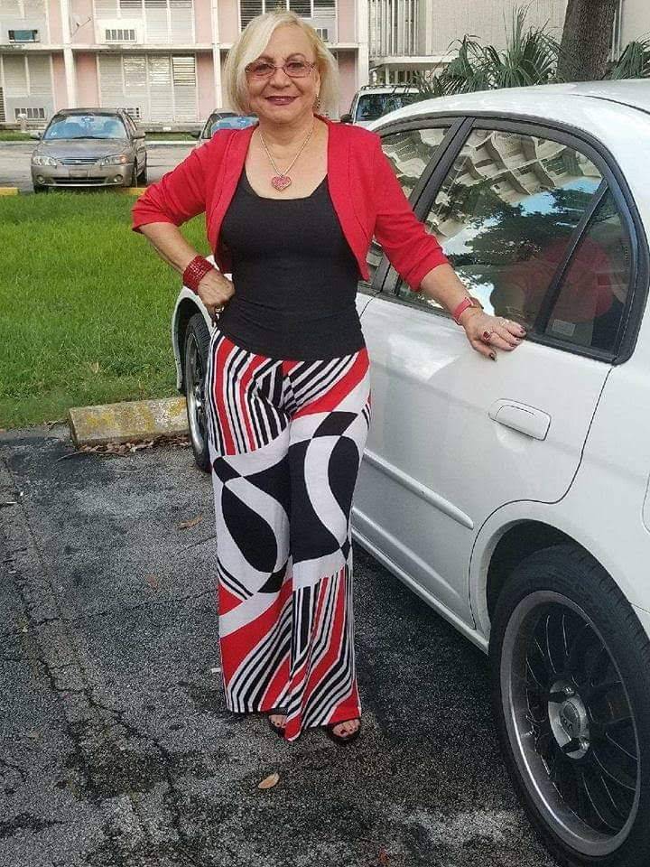 La Gran Parada | restaurant | 2345 NW 27th Ave, Miami, FL 33142, USA | 3056332147 OR +1 305-633-2147