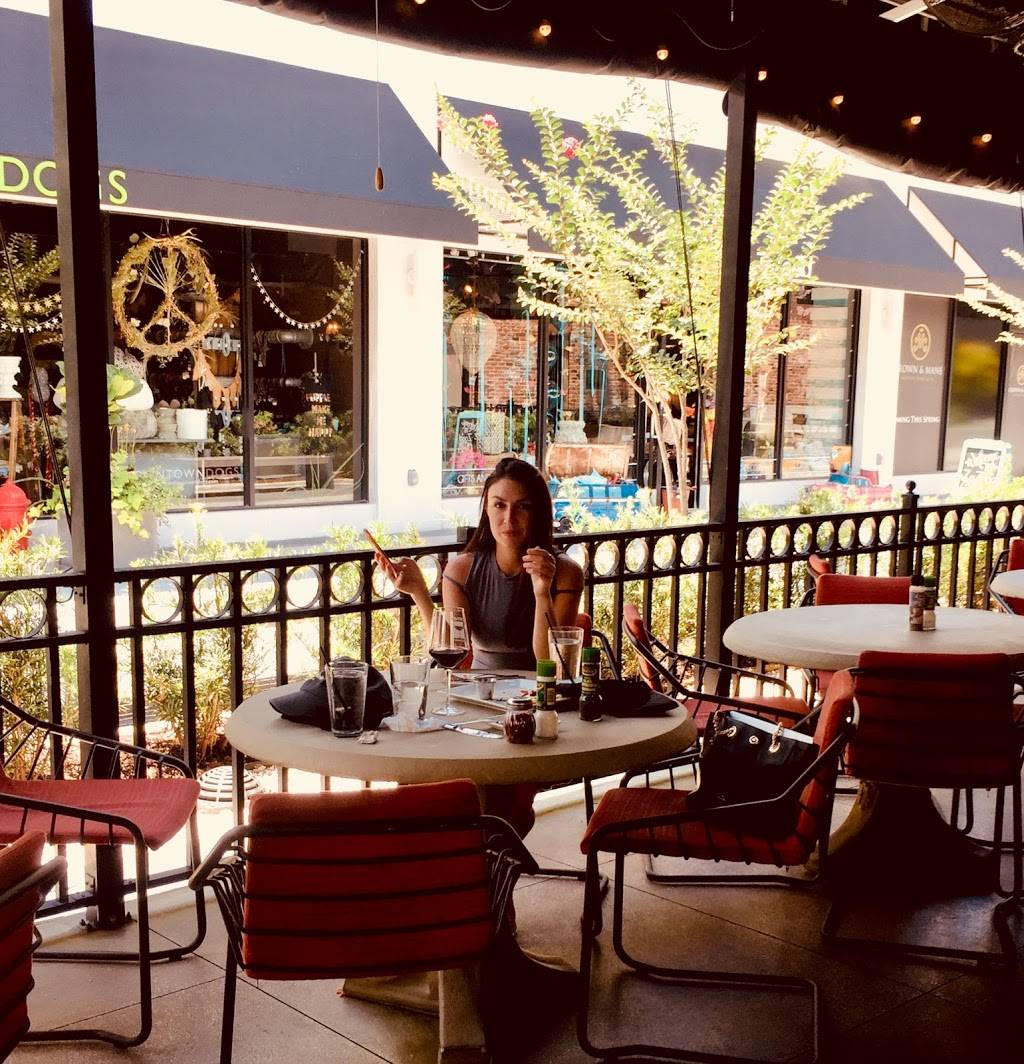 Hyde Park Village | shopping mall | 1602 W Snow Ave, Tampa, FL 33606, USA | 8132546210 OR +1 813-254-6210