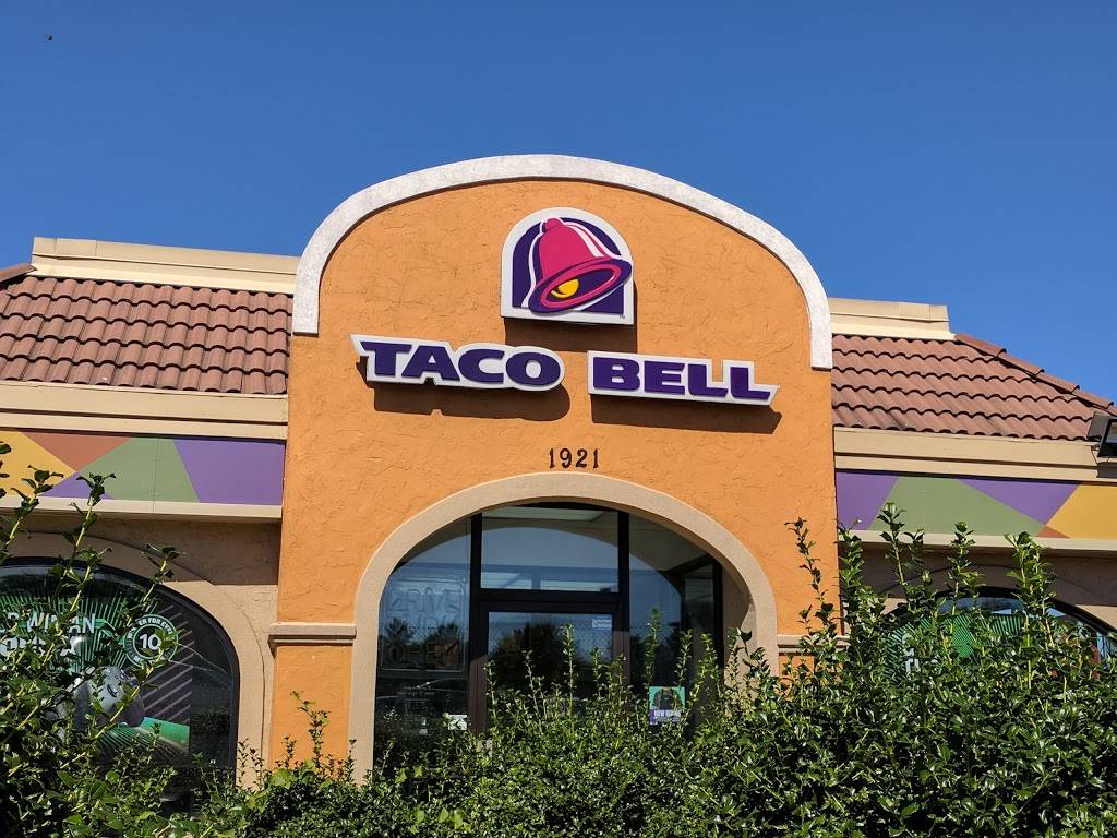 Taco Bell | meal takeaway | 1921 Daniel Stuart Square, Woodbridge, VA 22191, USA | 7034919900 OR +1 703-491-9900