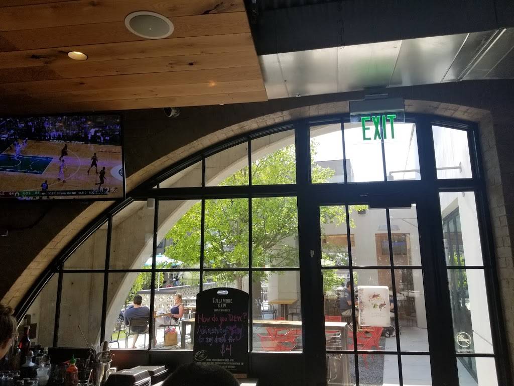 Howells Kitchen and Bar | restaurant | 1962 Howell Mill Rd #100, Atlanta, GA 30318, USA | 4045652221 OR +1 404-565-2221