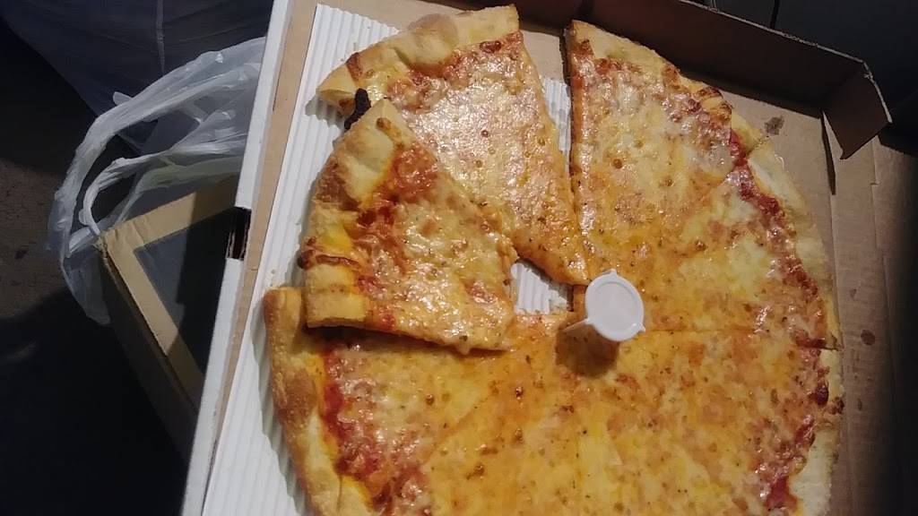 Gabriela Tomato Pie | restaurant | 900 Jefferson Ave, Bristol, PA 19007, USA | 2157881622 OR +1 215-788-1622