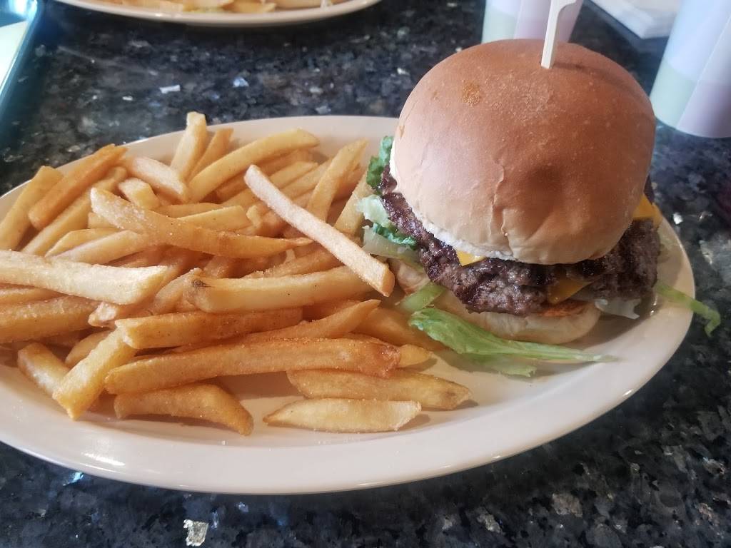 Lucky Star Cafe | restaurant | 17209 S Central Ave, Carson, CA 90746, USA | 3107644511 OR +1 310-764-4511