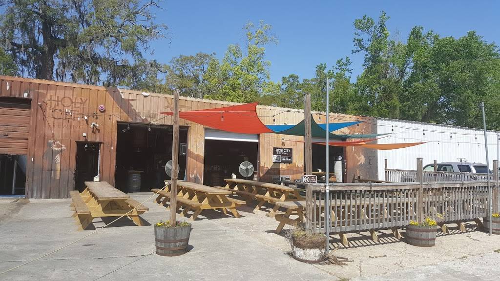 Holy City Brewing | restaurant | 4155 Dorchester Rd, Charleston, SC 29405, USA | 8432255623 OR +1 843-225-5623