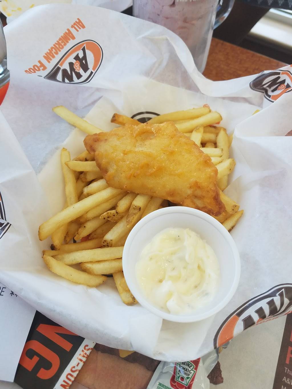 A&W | restaurant | 501 Main St, St Helena, CA 94574, USA | 7079634333 OR +1 707-963-4333
