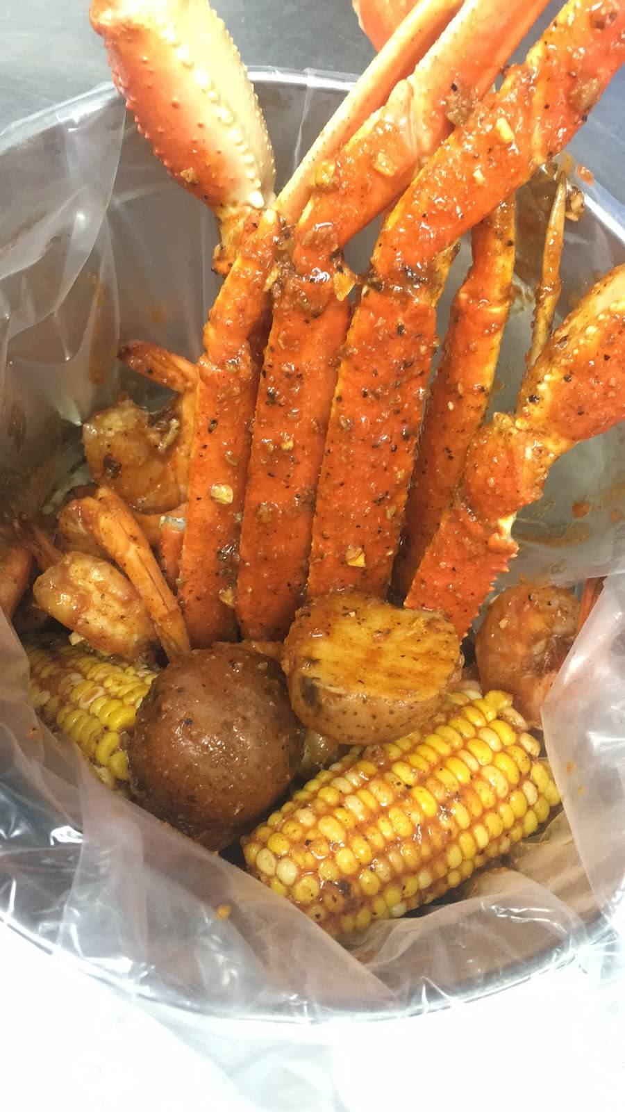 J&C Seafood | restaurant | 1944 Hoover Ct, Hoover, AL 35226, USA | 2055185699 OR +1 205-518-5699