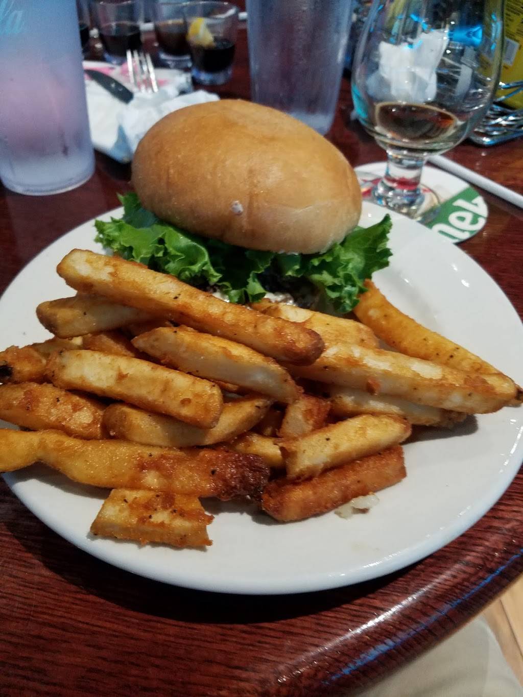 The Half Wall - Port Orange | restaurant | 3770 S Nova Rd, Port Orange, FL 32129, USA | 3867632384 OR +1 386-763-2384